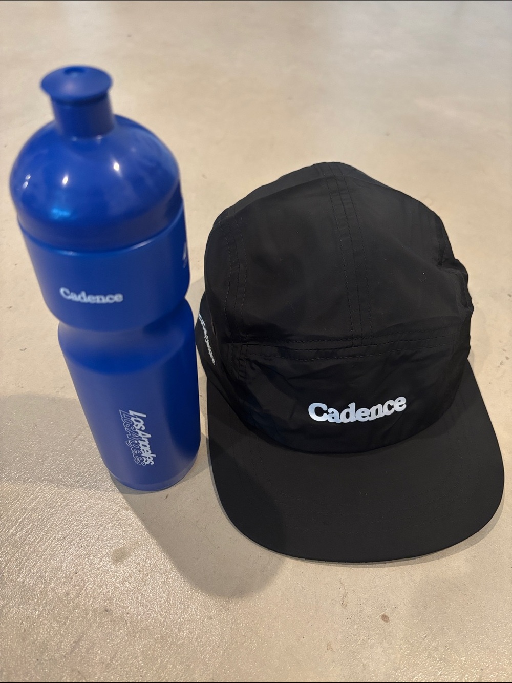 New Cadence Lightweight Performance Running / Cycling Cap & LA Squeeze Bottle